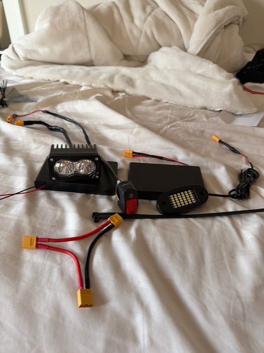 V2 baja and rock light bundle[battery powered] [double a]