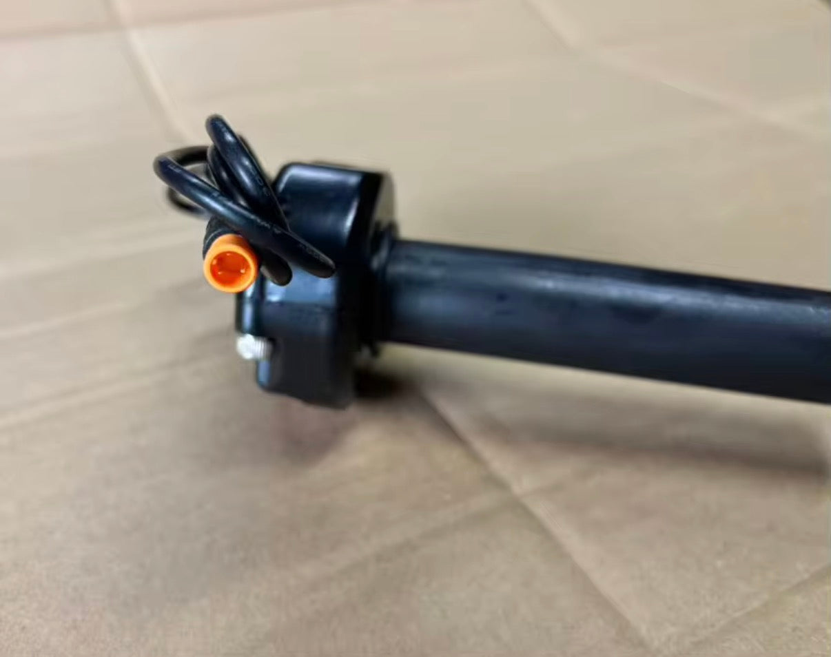 3 Pin Plug & Play Surron Throttle (Male/Female) – Compatible with Macfox, Super73, TST & QLife[does not come with grip]